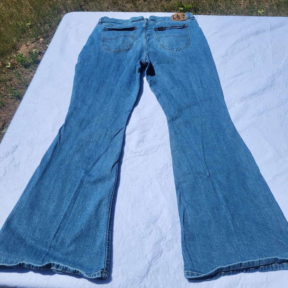 Lee Flare Leg Jeans Medium Wash Blue Denim Wide Leg Stretch Pants Mens Womens